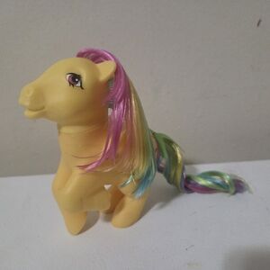 My Little Pony 35th Anniversary Skydancer Rainbow Pony